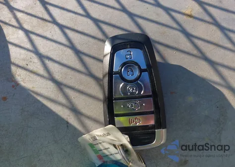 2018 Ford Edge Titanium z USA, uszkodzony, nr VIN 2FMPK4K99JBC19529